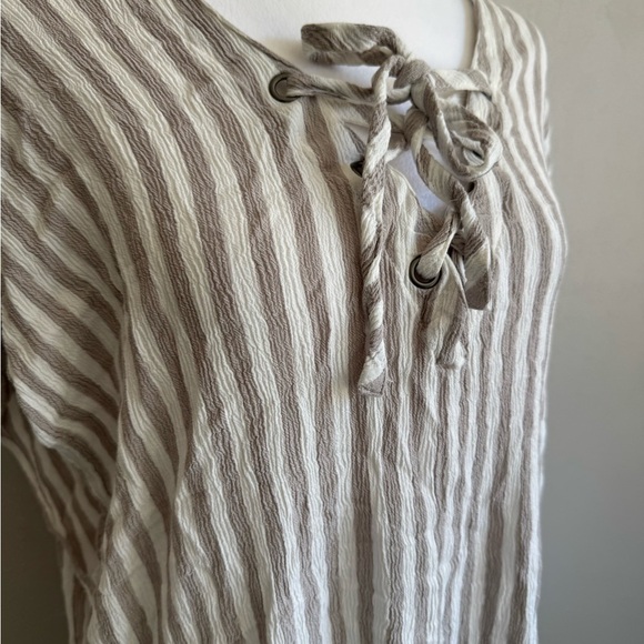 Torrid Taupe White Stripe Crepe Lace Up Flowy Blouse Womens 4X Beach Vacation - Picture 2 of 6